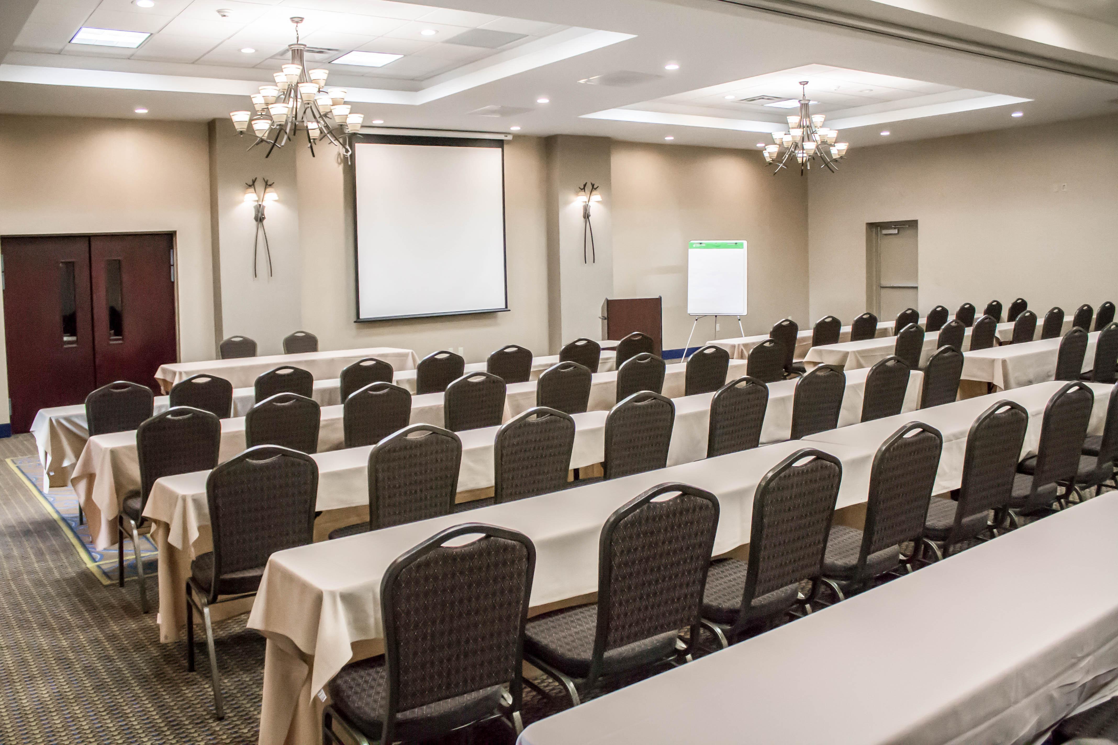 Holiday Inn Express & Suites - Albany Airport - Wolf Road By Ihg Exteriér fotografie
