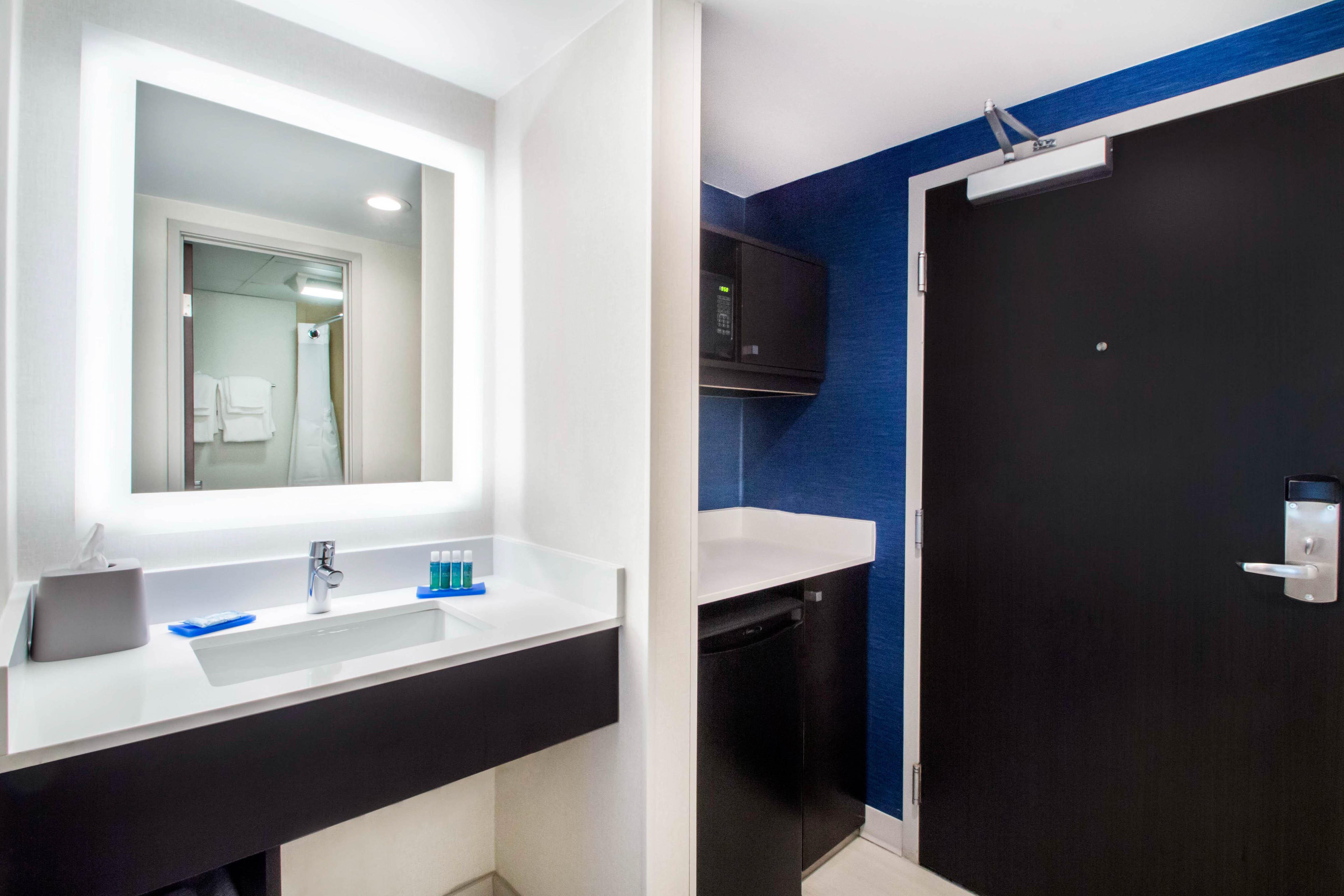 Holiday Inn Express & Suites - Albany Airport - Wolf Road By Ihg Exteriér fotografie