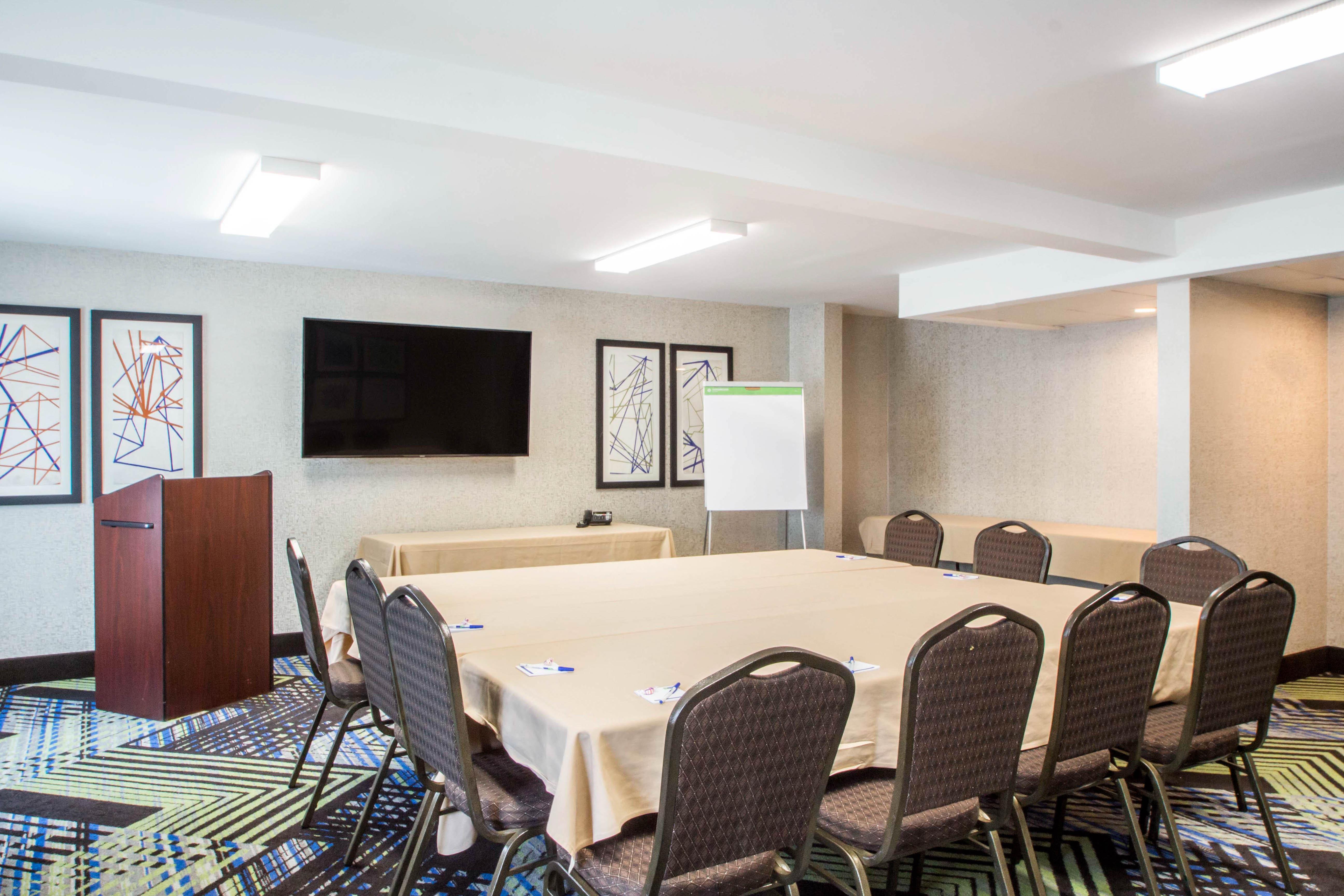 Holiday Inn Express & Suites - Albany Airport - Wolf Road By Ihg Exteriér fotografie